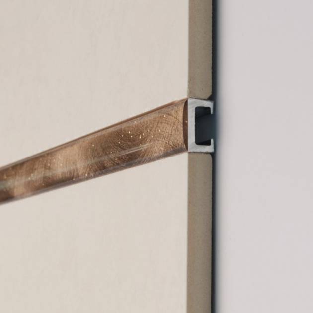 LISTEC LI 15 - A* z bleščicami prevlečen nerjaveč aluminij